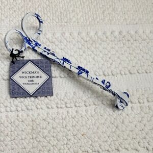 WICKMAN BLUE AND WHITE WICK TRIMMER